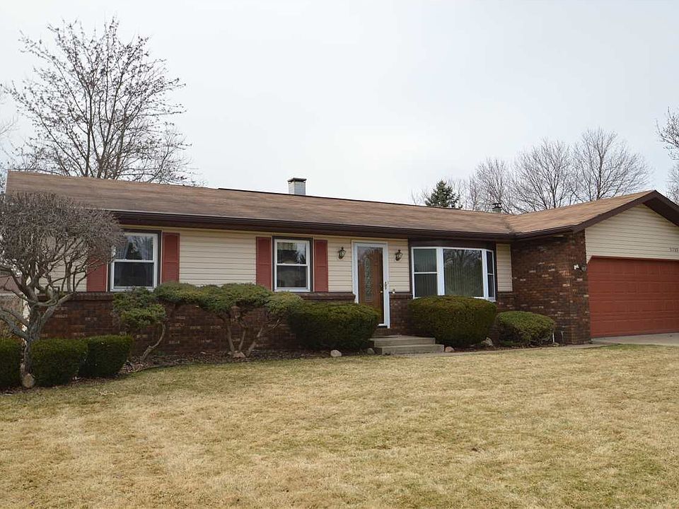 1st image of 51789 E Gatehouse Dr