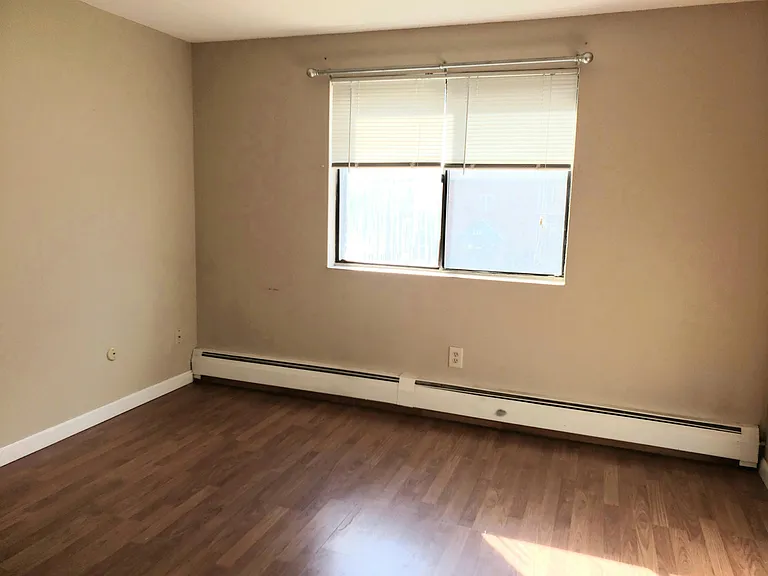 130 English Village Rd #302 — Photo 16