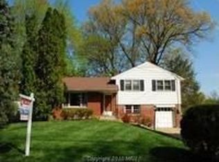 7318 Chatham St, Springfield, VA 22151