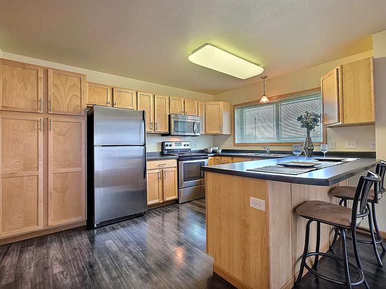 Moorhead, MN Sandy Creek Apartments | Kitchen