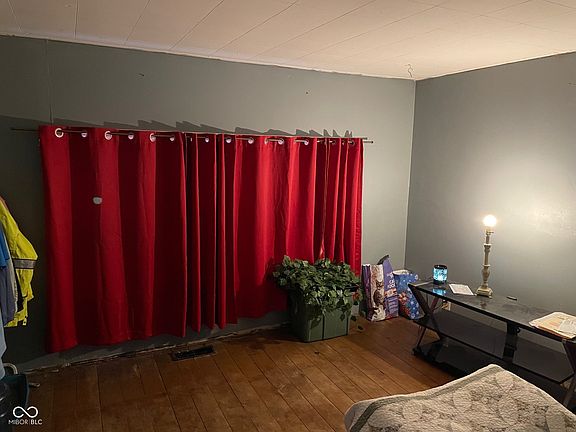 4th image of 1456 Hoyt Ave