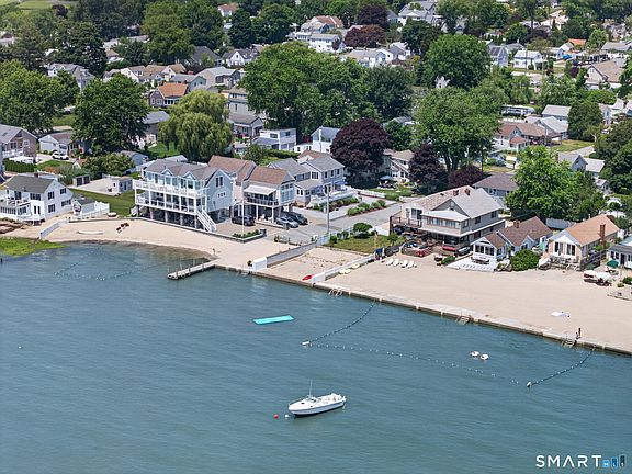 4th image of 81 Hartford Avenue