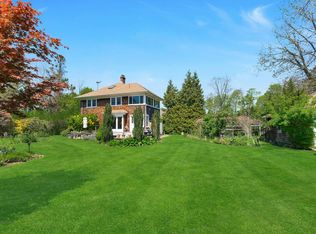 1025 9th St, Greenport, NY 11944