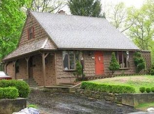 70 Pennywood Ln, Willimantic, CT 06226