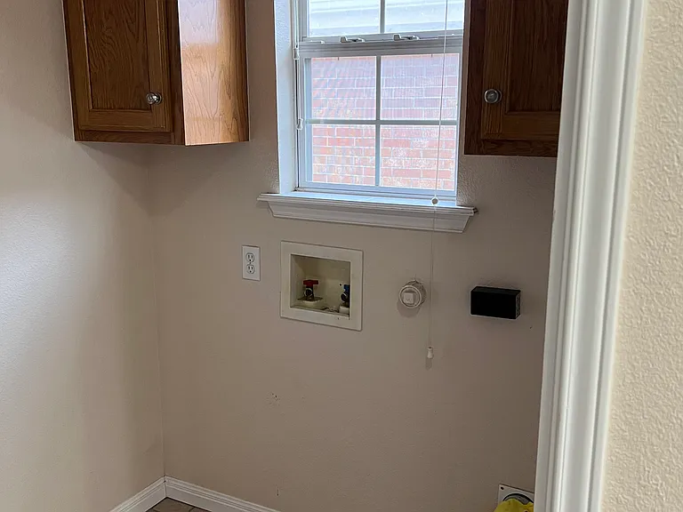1639 Anna Lee Dr — Photo 17