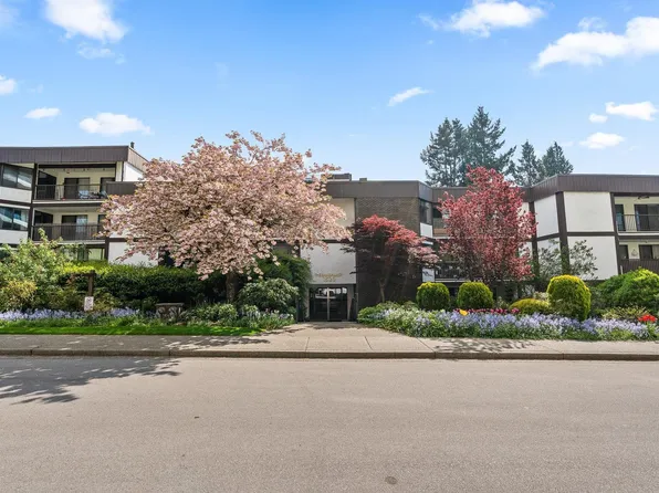 1520 Vidal St #302, White Rock, BC V4B 3T7