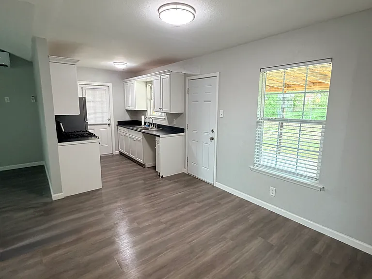 6243 Indian Valley Dr — Photo 7