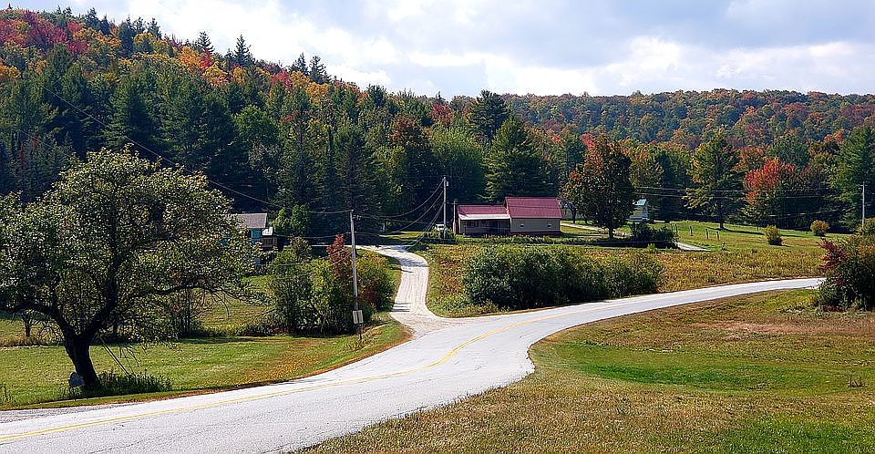 2nd image of 76 Chapman Rd