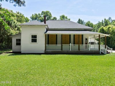 401 Pecan Lane, Lake Waccamaw, NC, 28450