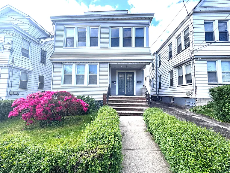 742 Pennington St #1 — Photo 14