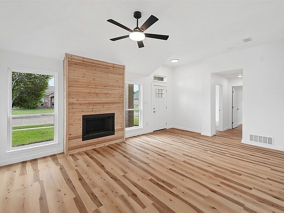5th image of 2708 Bent Brook Dr