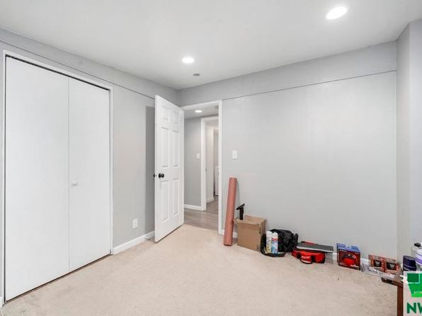 2018 S Dakota St, Vermillion, SD 57069