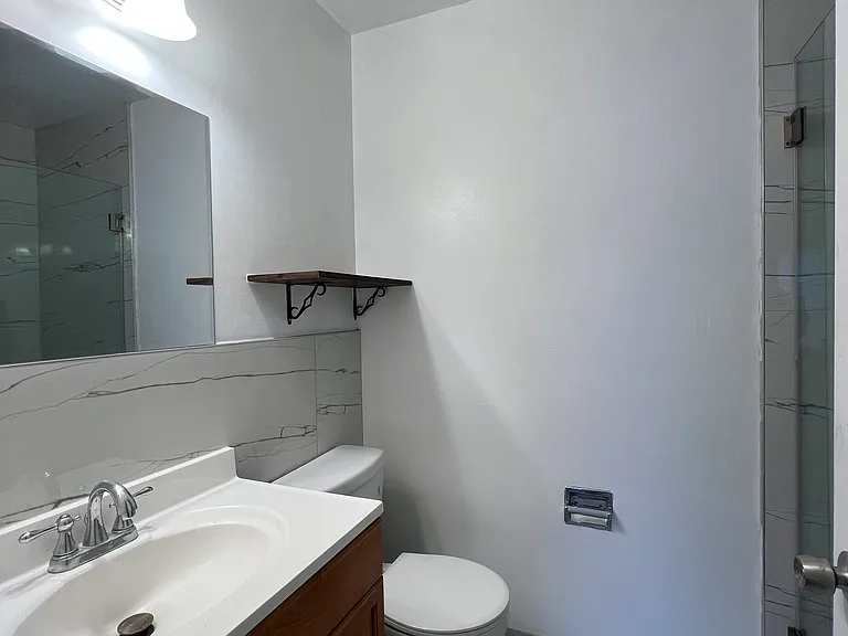 341 Jefferson Ct — Photo 11