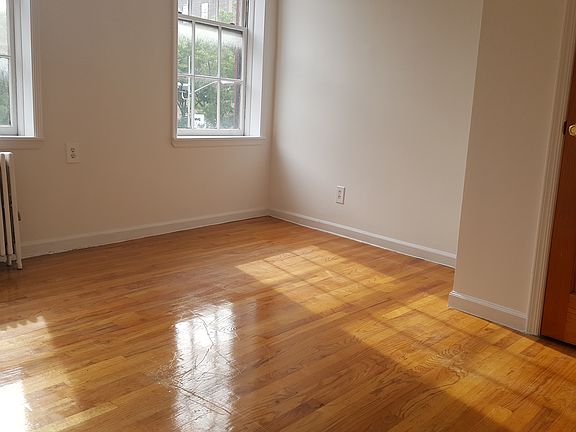 2nd image of 1 Charles St APT 8