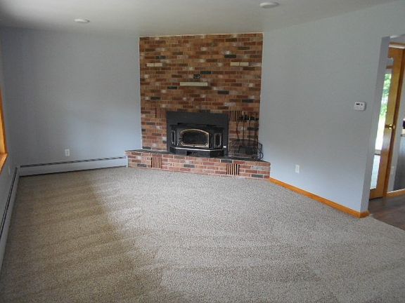 5th image of 163 Westwood Dr