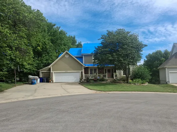 11675 S Rene Ct, Olathe, KS 66062