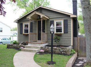 14 Hawthorne Rd, Holbrook, MA 02343