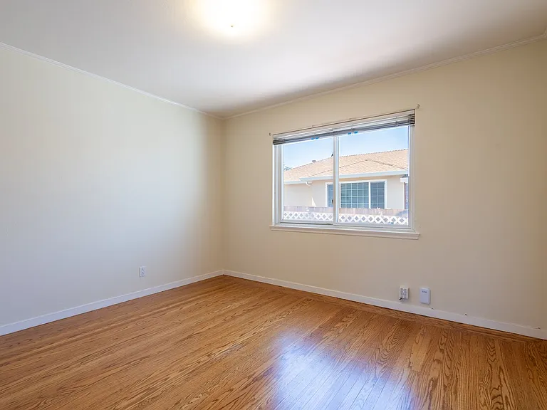 3834 Colegrove St — Photo 19