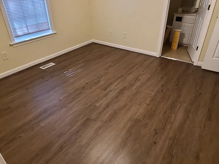 702 Smith St — Photo 3