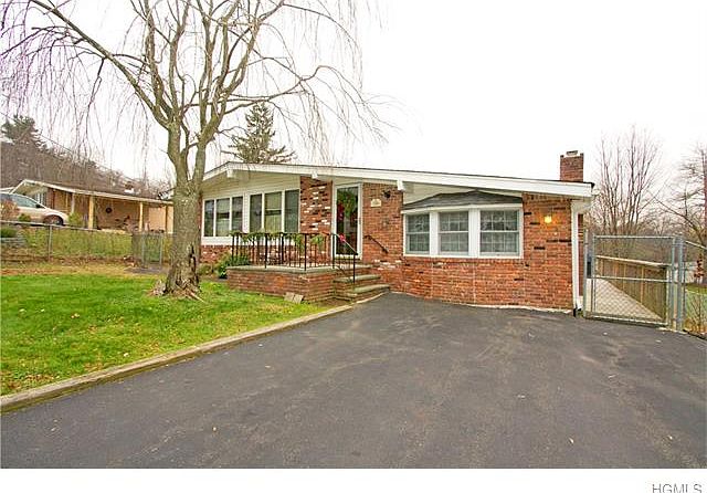 1st image of 154 Charles Blvd