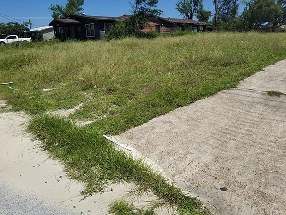 5th image of 618 Flight Ave