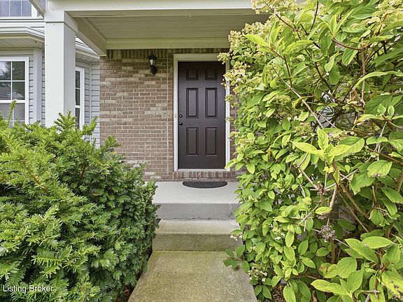 2nd image of 203 Brookfield Hills Ct