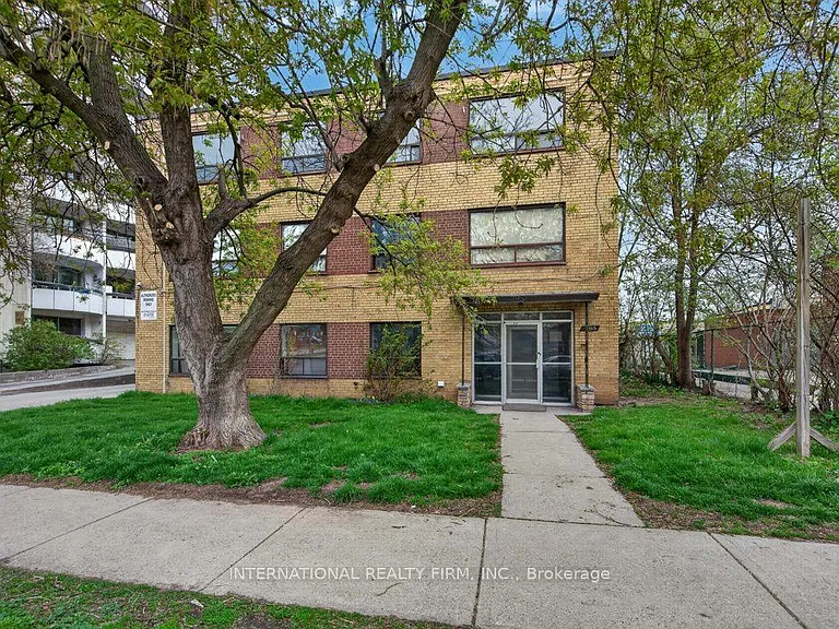 295 Melvin Ave #302 — Photo 3