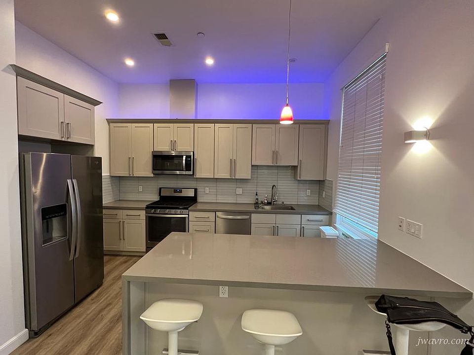 1st image of 2877 Folsom St