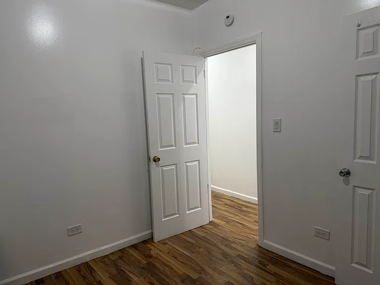 2486 Elm Pl #1B — Photo 8