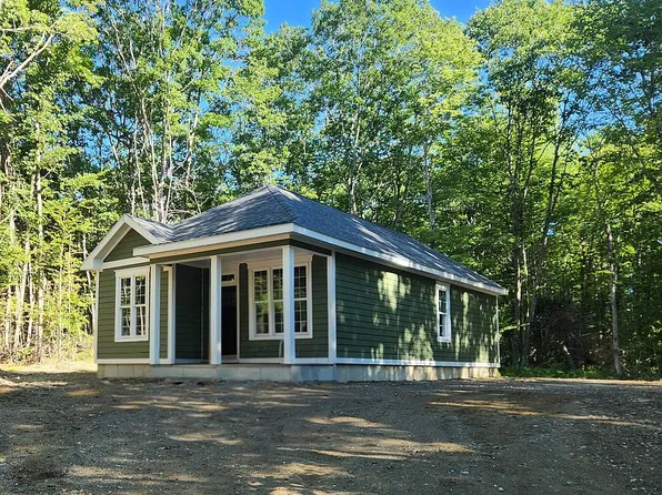 25 Stacys Way, Winterport, ME 04496