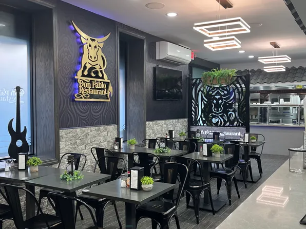 342 Ridgewood Avenue image 2 of 14