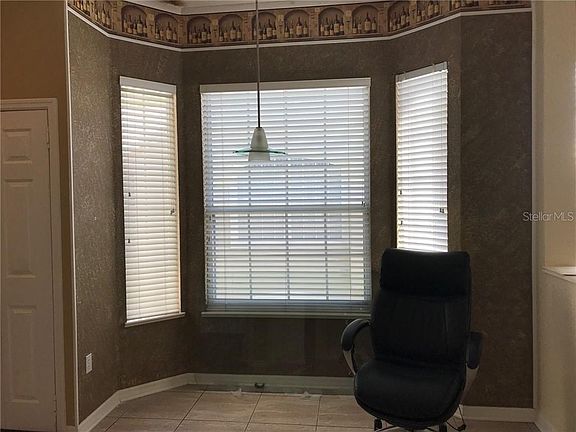 5th image of 6954 Della Dr APT 39