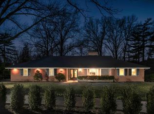 11834 Conway Rd, Saint Louis, MO 63131