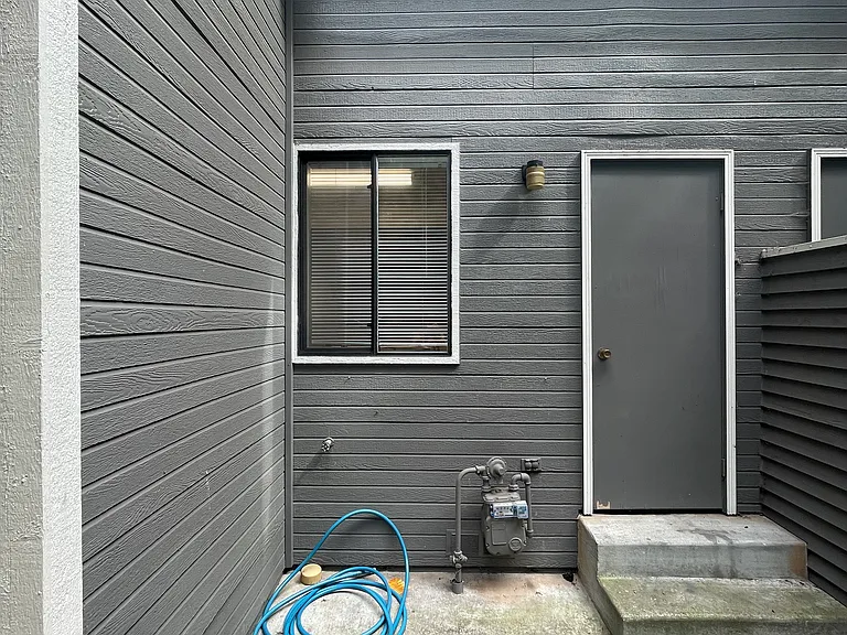 11252 NE 131st Ln — Photo 25