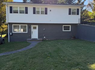 309 Floyd St SW #A, Abingdon, VA 24210