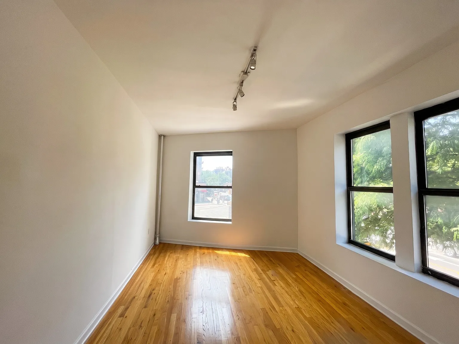 305 Ocean Avenue — Photo 3