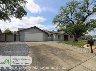 19315 Hollow Ln, Redding, CA 96003