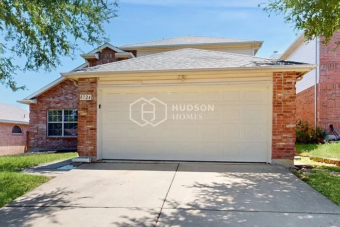 3 bed, 2.0 bath, 1728 sqft, $2,310 — Photo 4