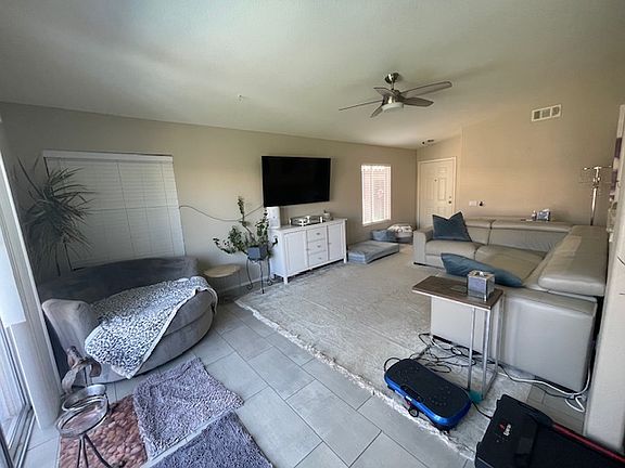 4th image of 2306 E Monona Dr