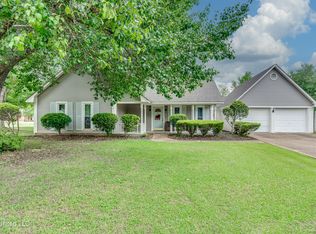 35 Camellia Ln, Madison, MS 39110