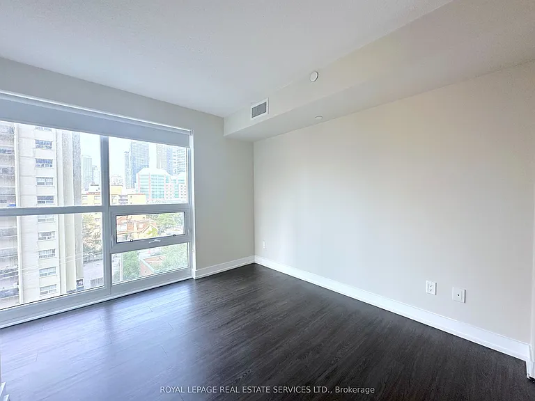 561 Sherbourne St #702 — Photo 7
