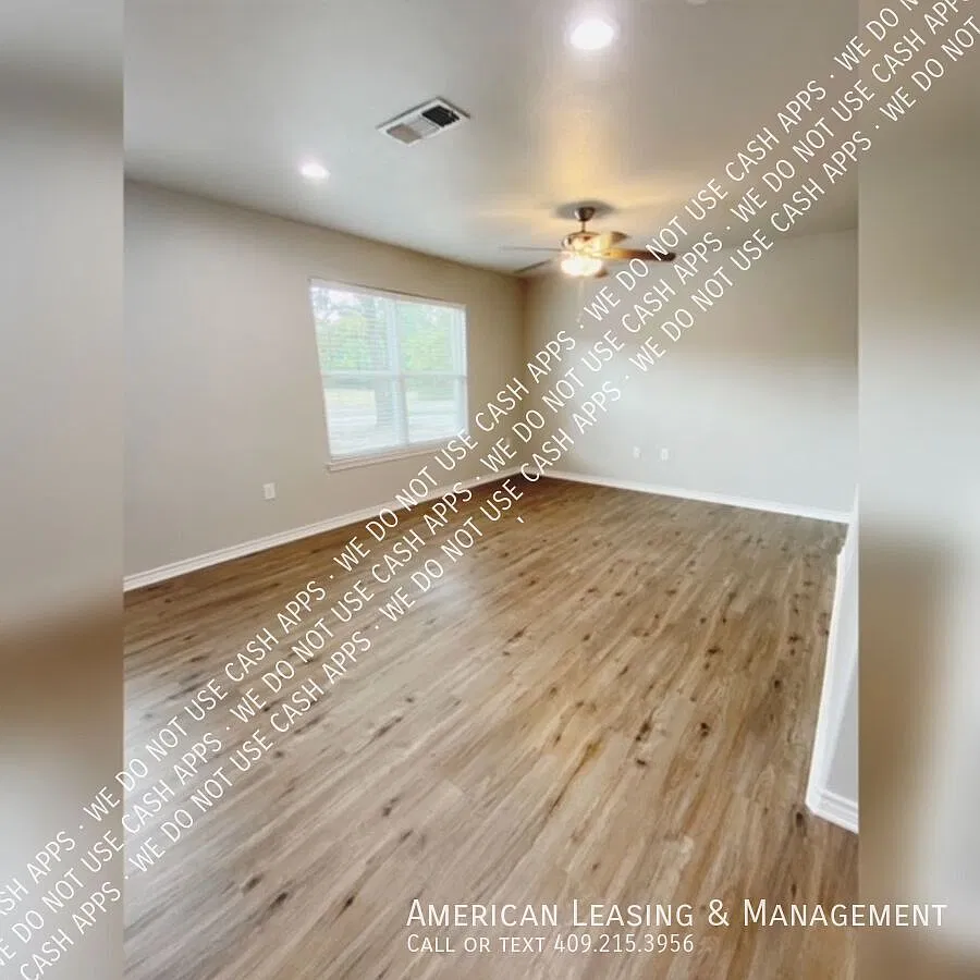 2-Bedroom 1-Bath Duplex Unit in Central ISD! — Photo 3