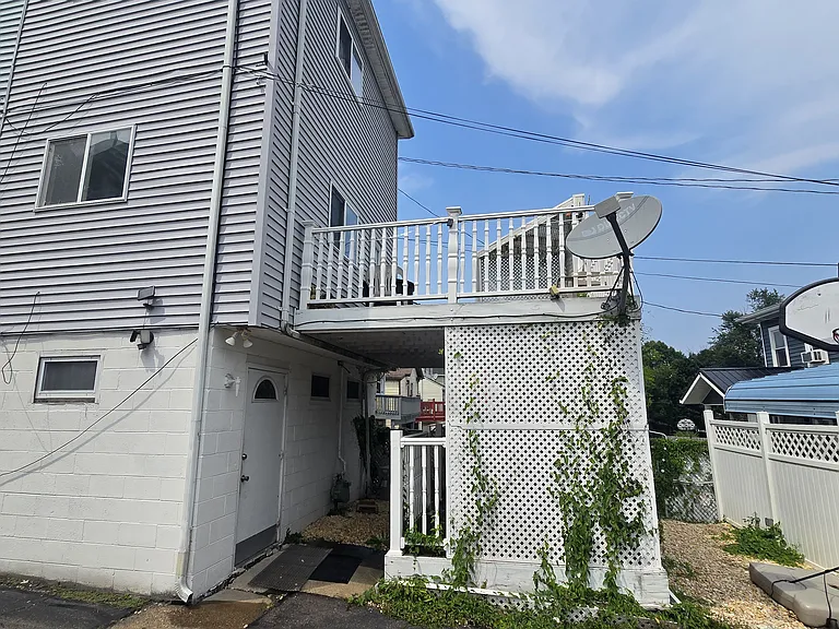 296 Hazle St #1 — Photo 12