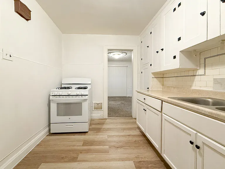 17214 Roselawn St #2 — Photo 12