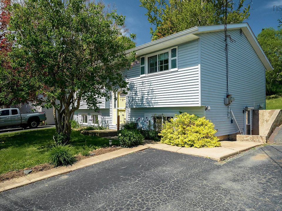 1st image of 210 Churchill Downs Cir