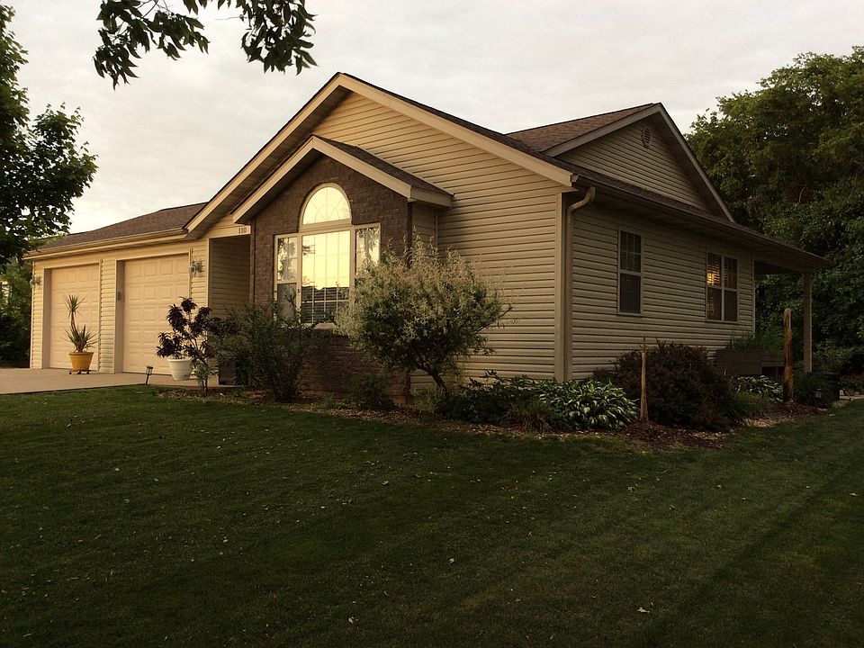 1st image of 110 Catalina Dr