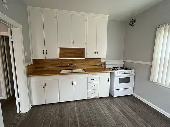 3rd image of 1447 Redondo Ave APT 6