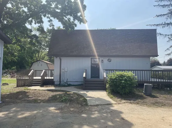 N1128 Clover Road, Genoa City, WI 53128