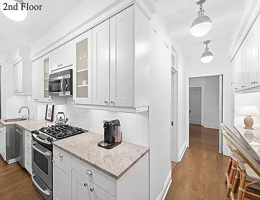 Sold by SERHANT. | media 4