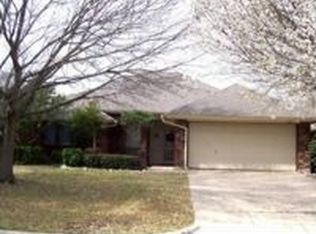 3635 Forest Trail Dr, Grand Prairie, TX 75052